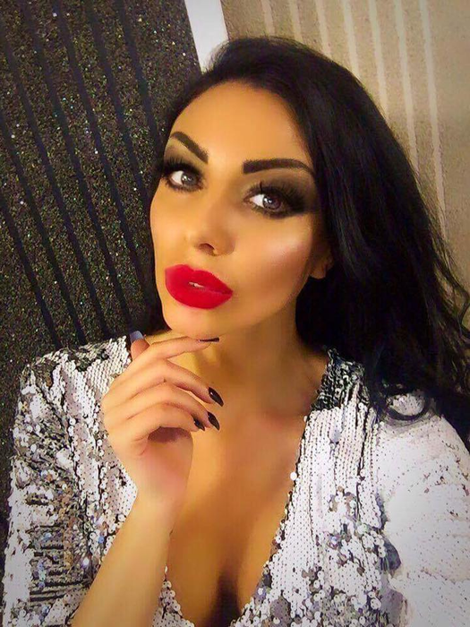 Iuliana Luciu, decizie tranșantă după ce a fost acuzată că “îi sparge casa” Andreei Podărescu: “O voi acționa în instanță pe domnișoară”