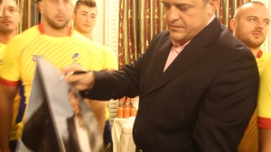 Constantin Iosef se face profesor! Vezi ce le va preda viitorilor elevi!