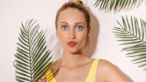 (P) Machiajul de vacanță: ce produse să iei cu tine pentru un look fresh și fără griji