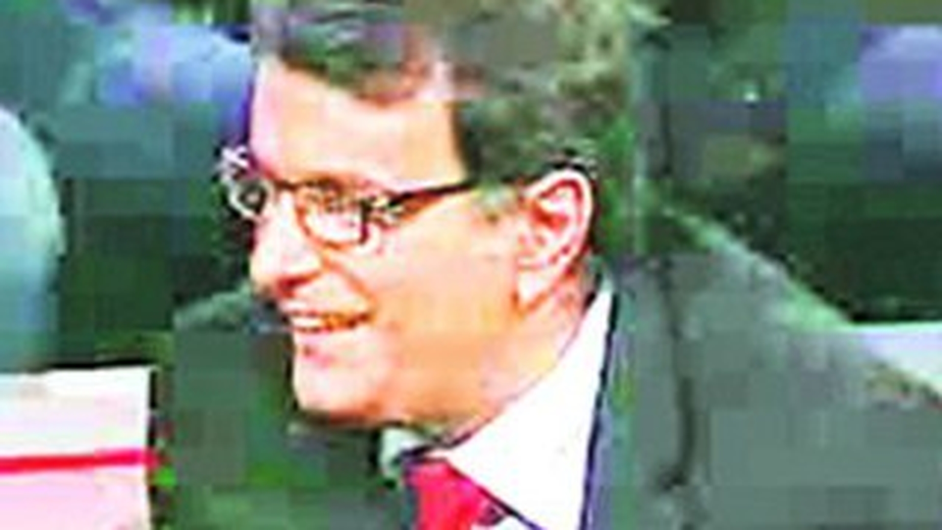 "Te imbraci de la fabrica de parasute?"