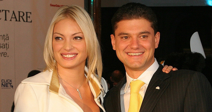 Valentina Pelinel a fost casatorita cu Cristian Boureanu.