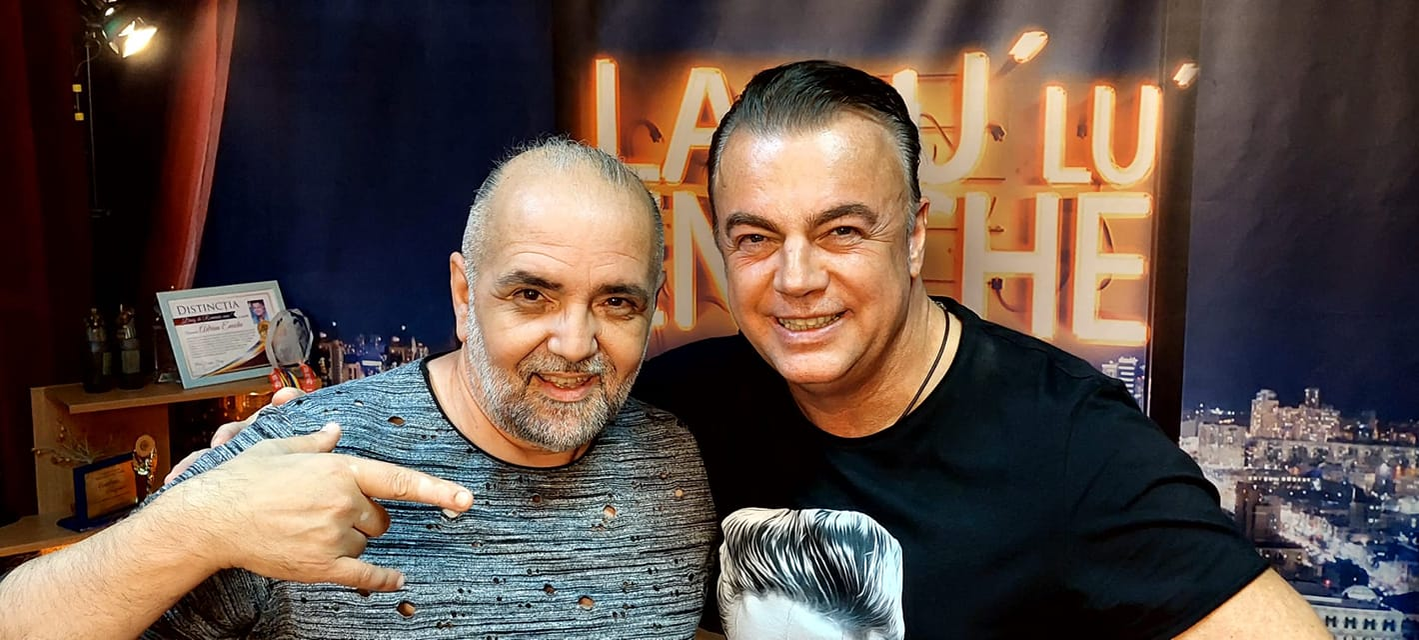 Adrian Enache, alaturi de Daniel Iordachioaie, cu care colaborează la spectacolul de la Sala Palatului (sursa: Facebook)