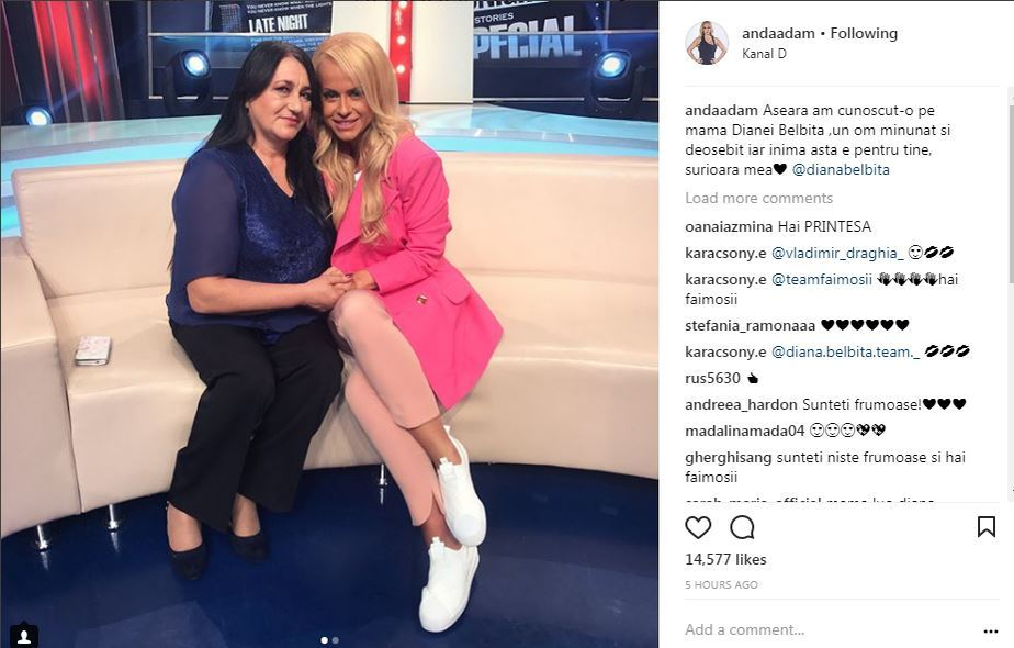 Anda Adam s-a pozat lângă schelet: ”Aştept cu emoţie să vină…” / ”Stai calmă!”
