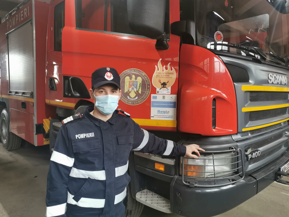 Explozie puternică în Teleorman! Un bărbat prins sub dărâmături, salvat de un pompier aflat în timpul liber