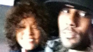 Mama lui Whitney Houston, despre relatia pe care Bobbi Kristina o are cu fratele sau "adoptat": "Ce fac ei se numeste incest"