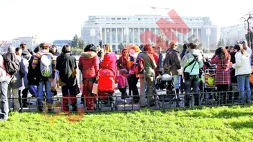 Mamicile, cu pruncii in fata Guvernului