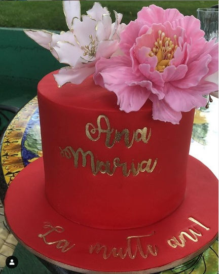 Anamaria Prodan, răsfățată cu daruri de lux de ziua ei! Cum arată tortul personalizat pe care l-a primit