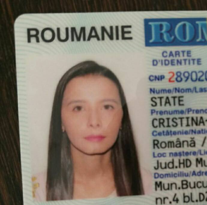 În geantă se aflau şi o mulţime de acte, iar Cristina este disperată să o recupereze