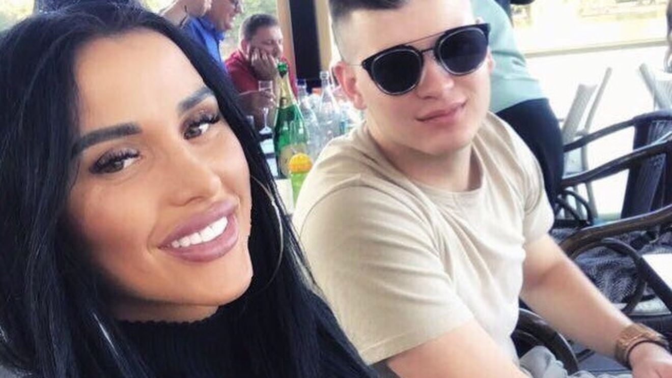 Mărturii în premieră. Am aflat de ce îl obsedează fosta asistentă TV pe puştiul cu tată milionar: ”Cu 7 ani în urmă, Cruduţa l-a făcut bărbat!”