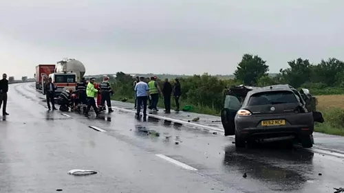 Grav accident pe autostrada București-Pitești! Trei mașini s-au ciocnit