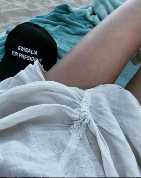 Cât s-a schimbat Adelina Chivu după intervențiile estetice! A plecat fără soțul ei în vacanța din Mykonos și a pozat sexy și nemachiată