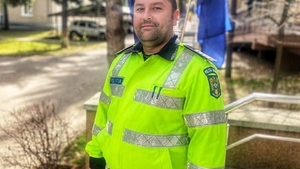 A acționat rapid! Gestul făcut de Ionuț, un polițist din Dâmbovița, după ce a primit un mesaj pe internet de la o tânără sechestrată în Italia