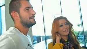 Prima apariţie TV a DENISEI de la Bambi cu noul său iubit! La doi ani de la divorţ, artista iubeşte din nou!