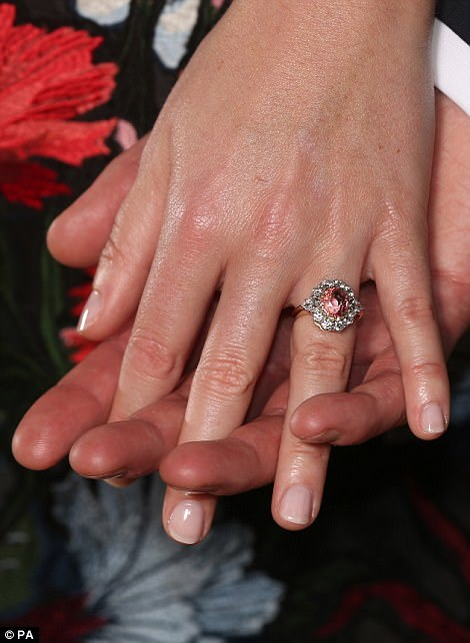 O nouă nuntă regală! Prinţesa Eugenie s-a logodit cu Jack Brooksbank