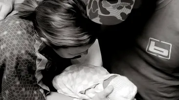 Ce tragedie! Fiica celebrului artist a murit la 20 de minute după ce s-a născut