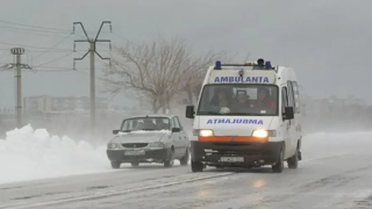Ambulantele din Vrancea nu pot ajunge la patru femei insarcinate!