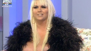 Chiar se vede! A dat jos 45 de kg si nu se opreste aici! Cum arata acum Raluca Badulescu, dupa operatia de micsorare a stomacului