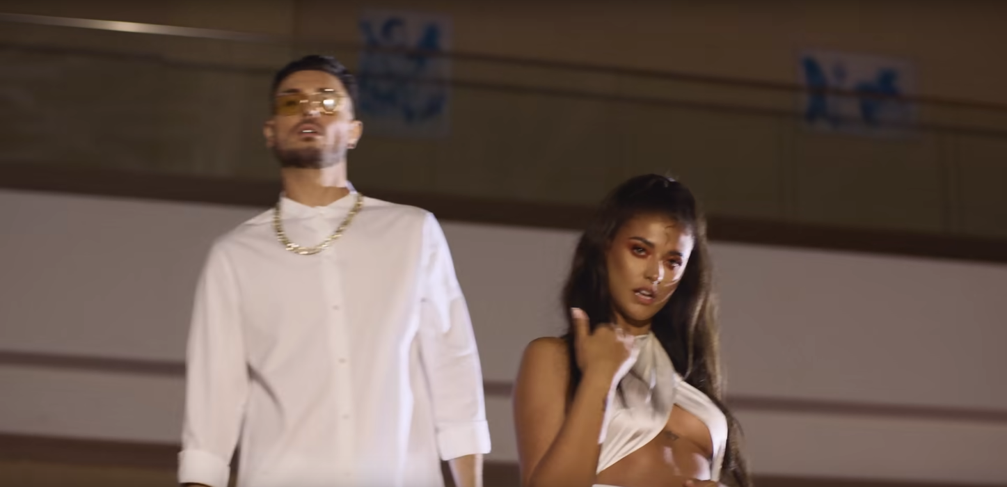 Detaliul rușinos observat în noul videoclip scos de Antonia! Fanii au crezut că nu văd bine