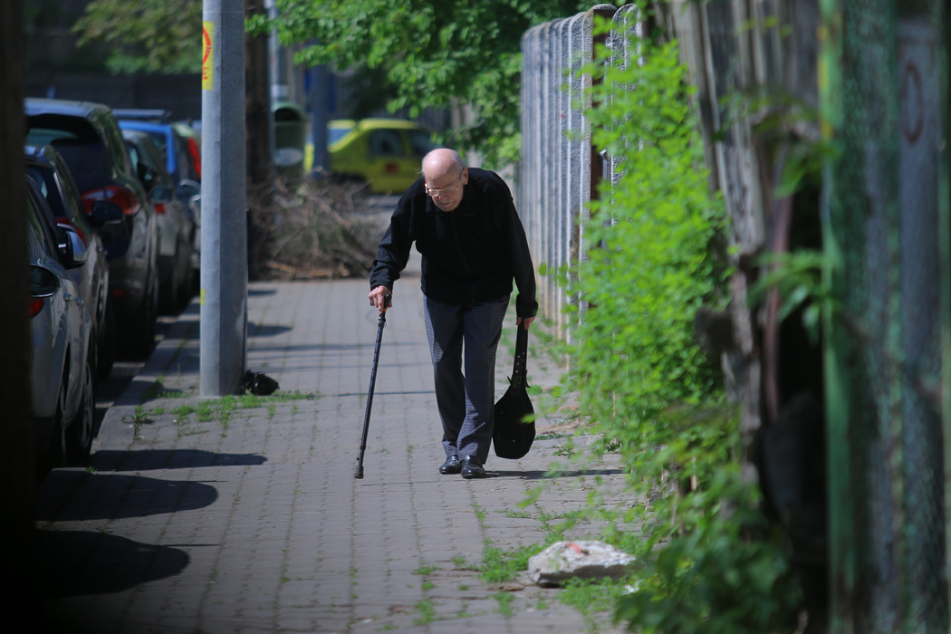 Mesajul tulburător scris pe coroana adusă de Nelu Ploieșteanu pentru fiul său mort