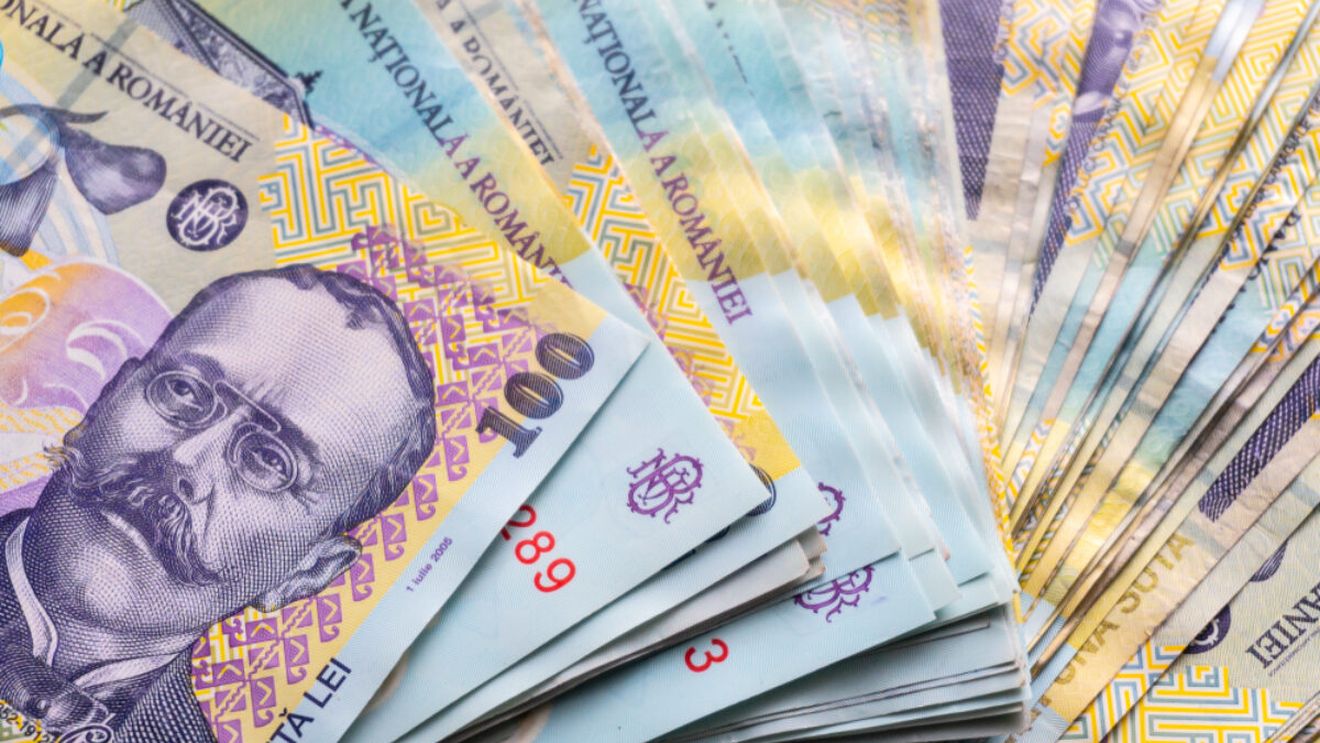 Vestea momentului pentru pensionari! Se dau bani înainte de Crăciun