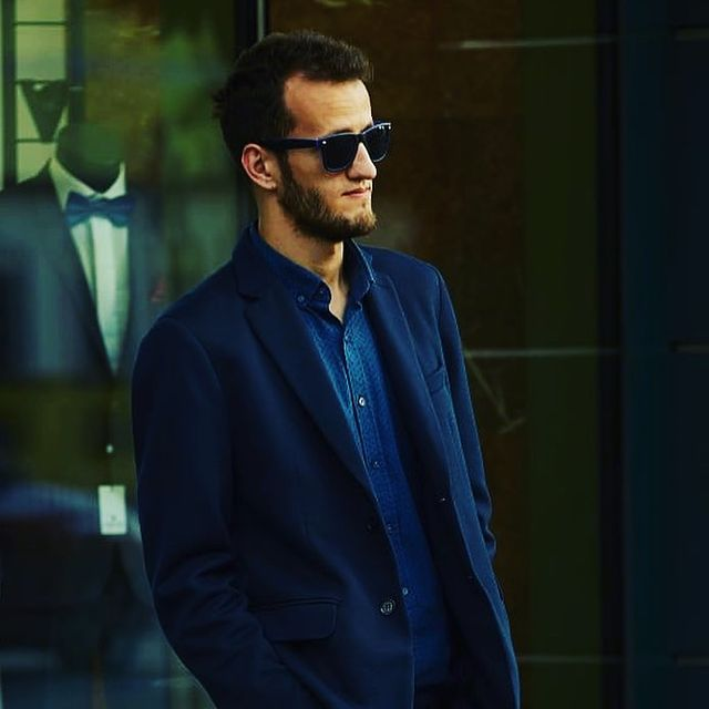 Andrei Ungureanu ar fi cam strâmtorat cu banii (Foto: Instagram)