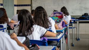 Lista completă a instituțiilor care nu fac școală vinerea! Ministrul Educației a făcut anunțul