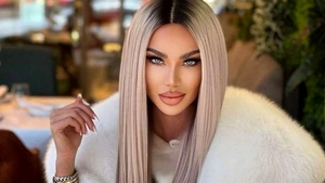 Bianca Drăgușanu s-a pozat sexy de Valentine's Day, dar a lăsat la vedere mai mult decât ar fi trebuit! FOTO