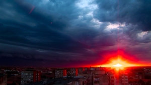 Anuntul facut de meteorologi! COD PORTOCALIU de furtuna in Capitala si COD GALBEN pentru mai multe judete din tara