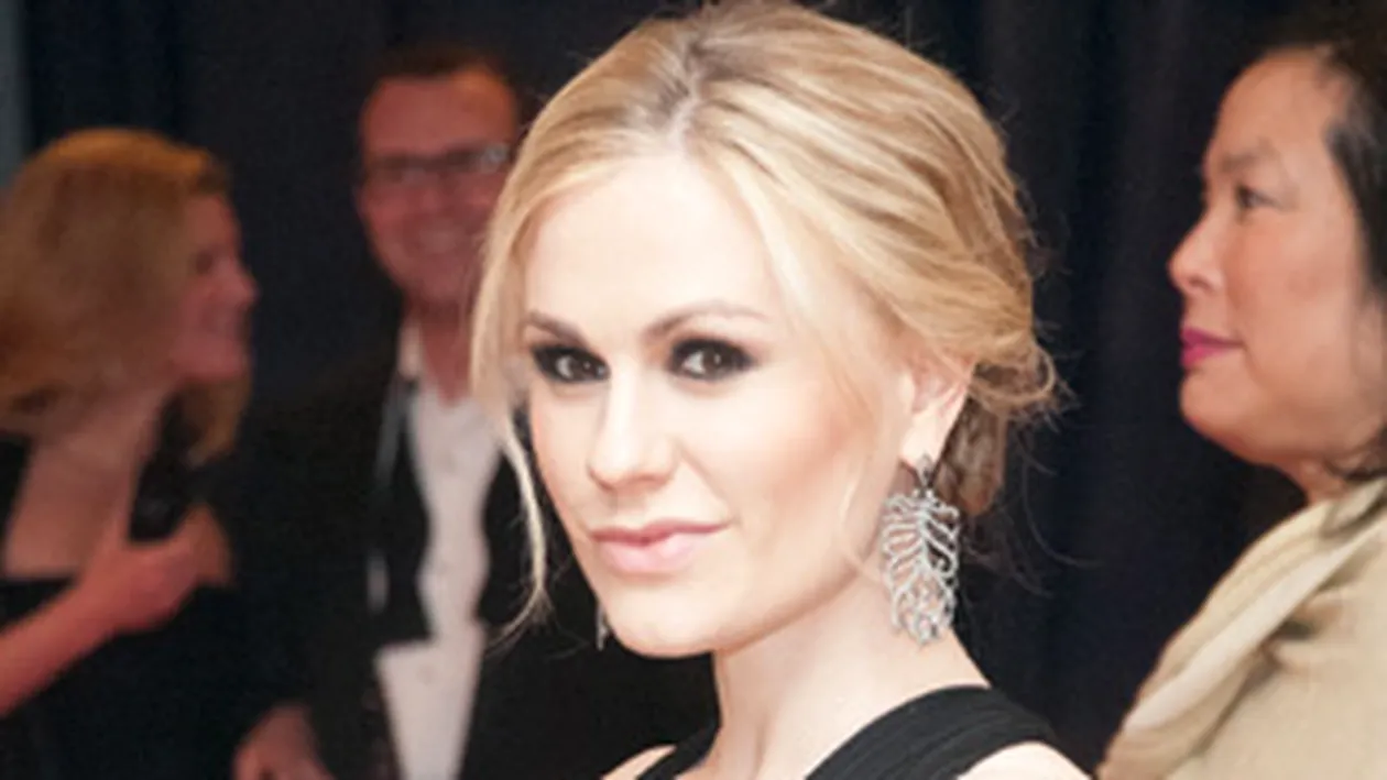 Anna Paquin din True Blood face dezvaluiri socante: maritata, insarcinata si bisexuala!