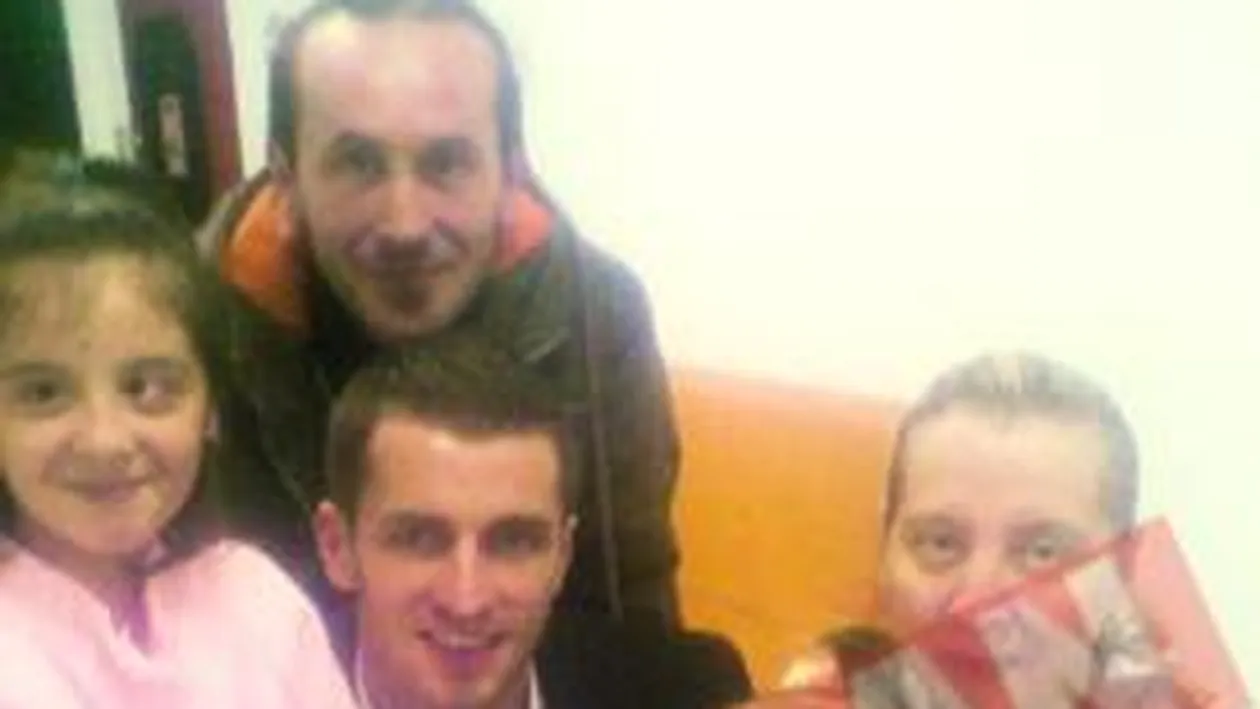 Mi-a cerut bani ca sa le duca atentii Mihaelei Radulescu si Andreei Marin!