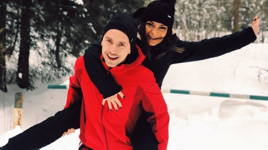 Andreea Antonescu, în lacrimi. Iubitul ei, implicat într-un accident grav la Azuga