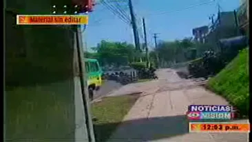 VIDEO SOCANT! Politisti macelariti in plina strada, in El Salvador!