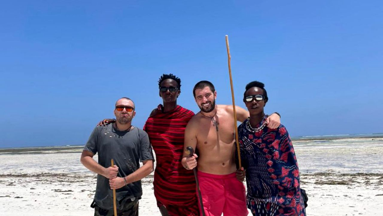Cătălin Cazacu se află în Zanzibar