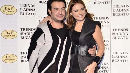 Adina Buzatu, șocată în vacanță, după moartea lui Răzvan Ciobanu! Ce a spus creatoarea de modă VIDEO
