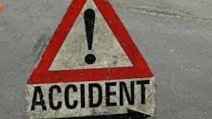 Accident grav pe Autostrada Soarelui! Un camion a spulberat o maşină: 5 victime