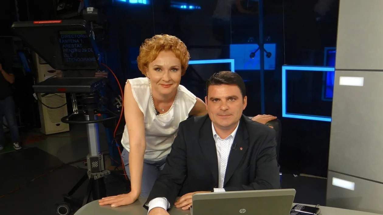 Detalii surprinzătoare despre căsnicia cu Bogdan Grecu a nervoasei prezentatoare TV. Ar fi fost înşelată, dar era o soţie supusă: Ea şi copiii îi sunt subordonaţi, părerea lui fiind prioritară