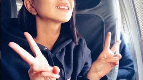 Inna și-a speriat fanii, cu o poză din avion: ”O, Doamne, ce s-a întâmplat?”