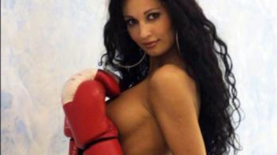 Cea mai tare seară de striptease, cu Nicoleta Luciu, Roxana Ionescu şi bebeluşa Oana! Vezi cum e posibil!