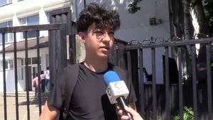 Câte ore a învățat acest elev din Bacău pentru Evaluarea Națională de anul acesta. A recunoscut fără să ezite