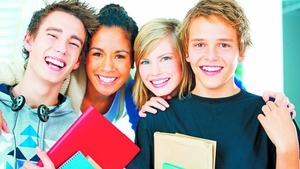 Cand pot lua studentii burse sociale?