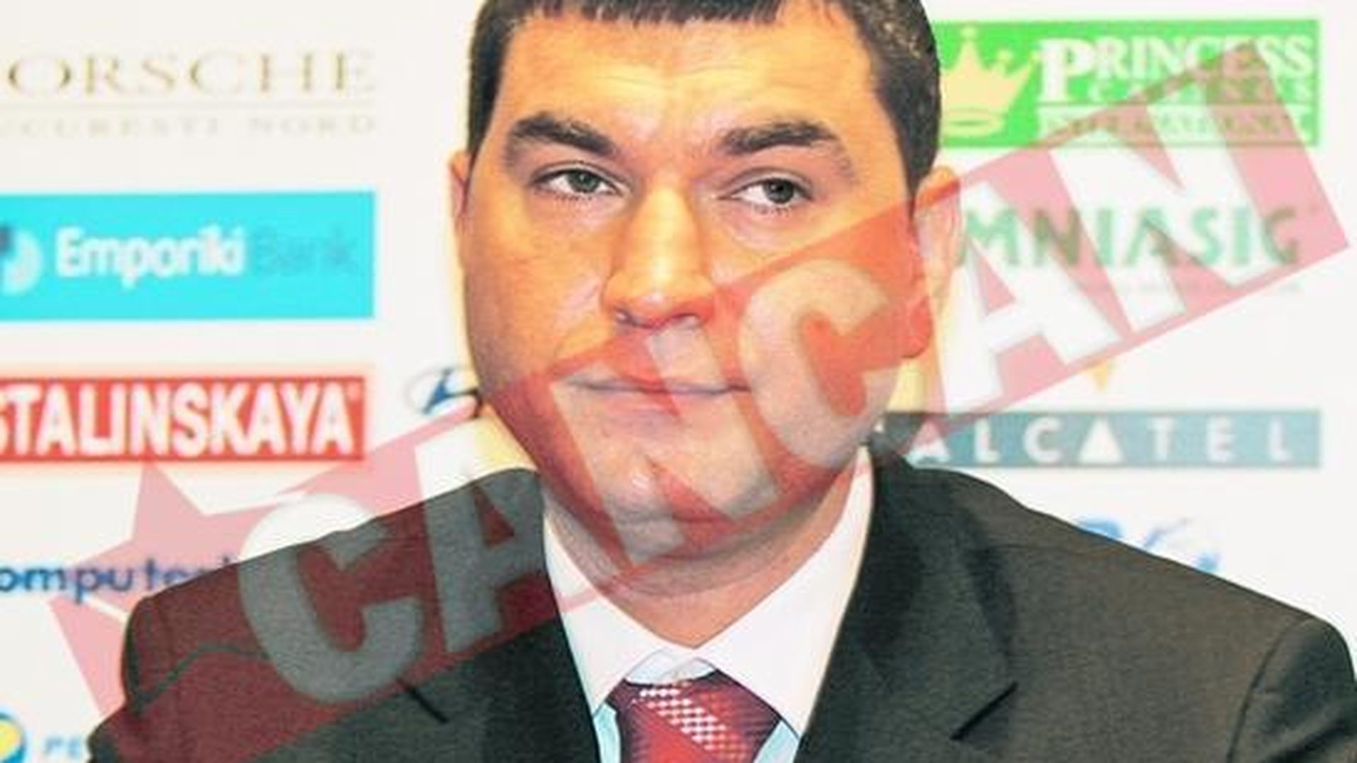 Dramele familiale l-au distrus pe Zicu