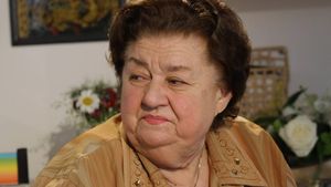Fotografie de colecție cu Tamara Buciuceanu, din anii studenției! Incredibil cât de frumoasă era
