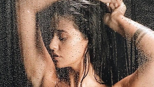 Antonia, fotografiată fără haine! Imaginile care topesc zăpada de afară