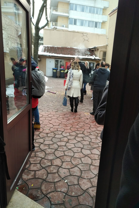 La cununia civilă dintre Bogdan și Alexandra au participat doar familia si prietenii apropiati ai cuplului