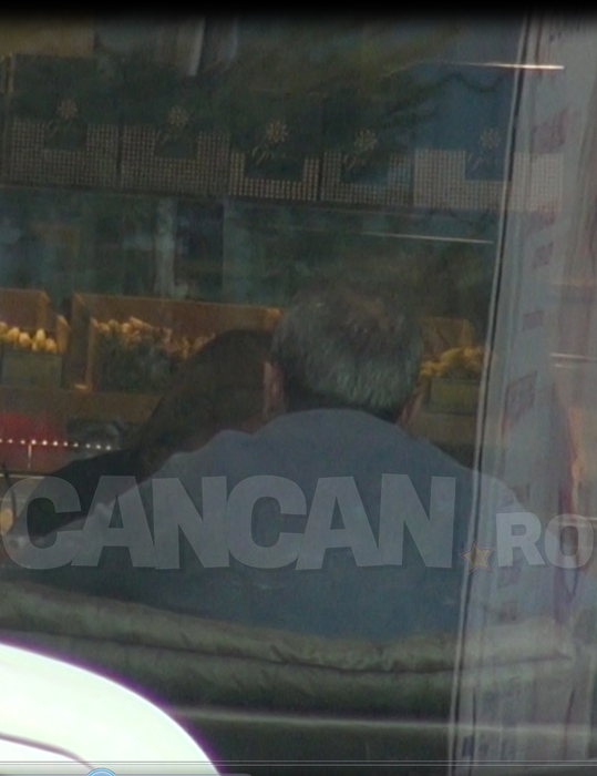 Mircea Rednic antrenează în cafenele. Ce a făcut tehnicianul la întâlnirea cu o femeie