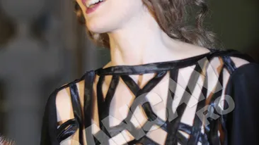 Iulia Albu îşi comentează ţinuta de la Gala Gopo: Am obosit să şochez, acum mi-am propus să dau valoare acestui eveniment