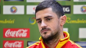 Razvan Cocis s-a intors cherchelit din club! I-a fost rusine sa vorbeasca cu presa! Vezi ce cearcane avea