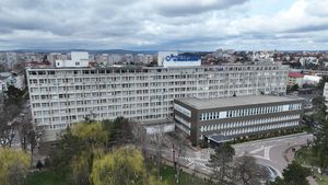 O adolescentă din Suceava a mers la urgențe pentru o întrerupere de sarcină, dar a fost refuzată! Replica dată doctorei a făcut-o să plângă instant