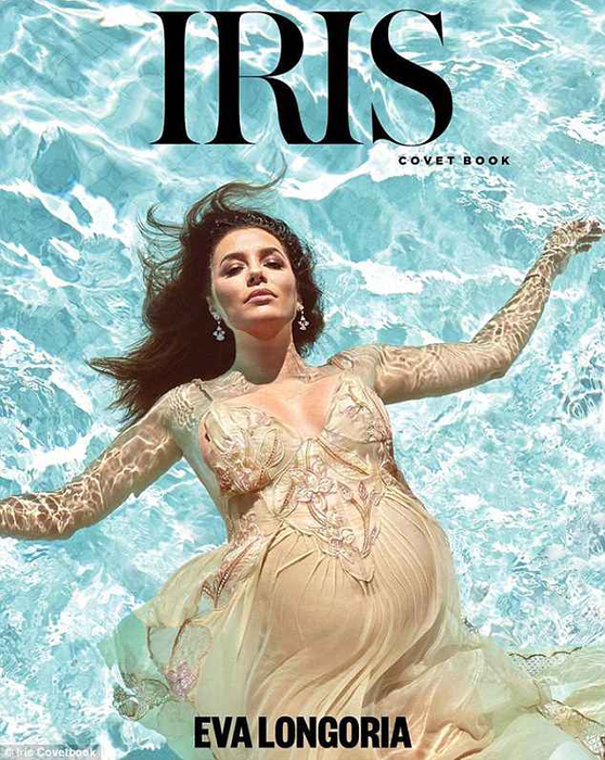 Eva Longoria, ședință foto sexy în ultima lună de sarcină! Cum s-a pozat în piscină