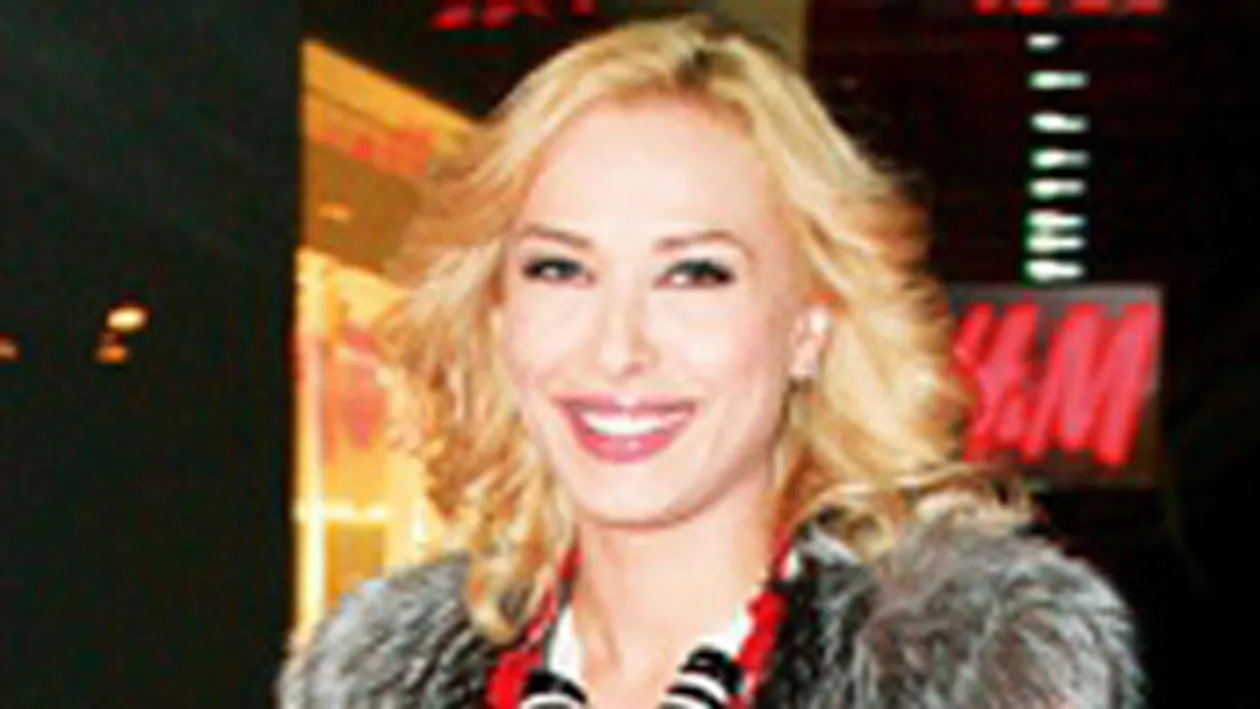 Iulia Vantur are reteta frumusetii: O gandire pozitiva, o alimentatie echilibrata si incerc sa fiu cat mai activa